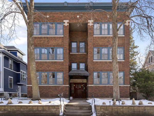 666 Lincoln Avenue, Unit B, Saint Paul, MN 55105