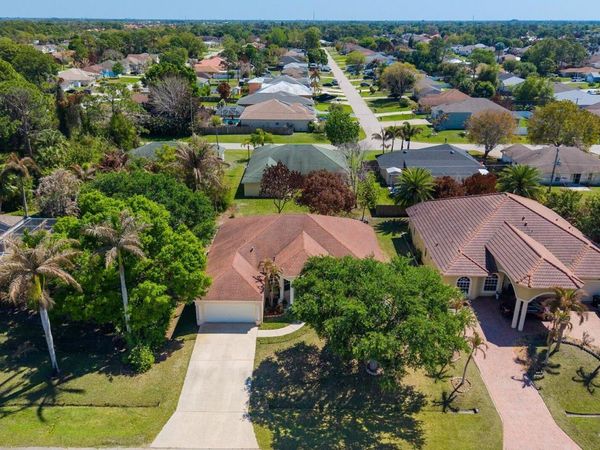 1717 SW Erie Street, Port St. Lucie, FL 34953