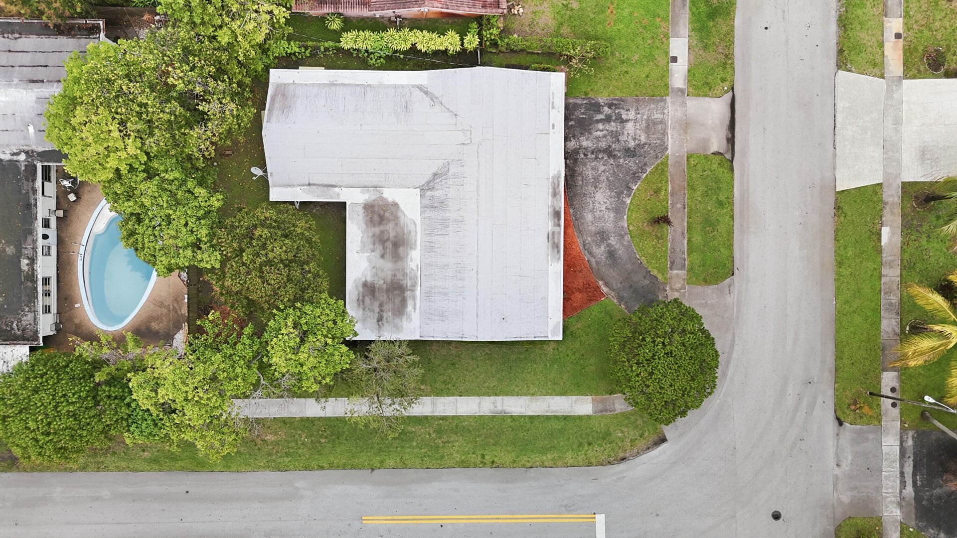 2301 NW 37th Avenue, Lauderdale Lakes, FL 33311 Photo