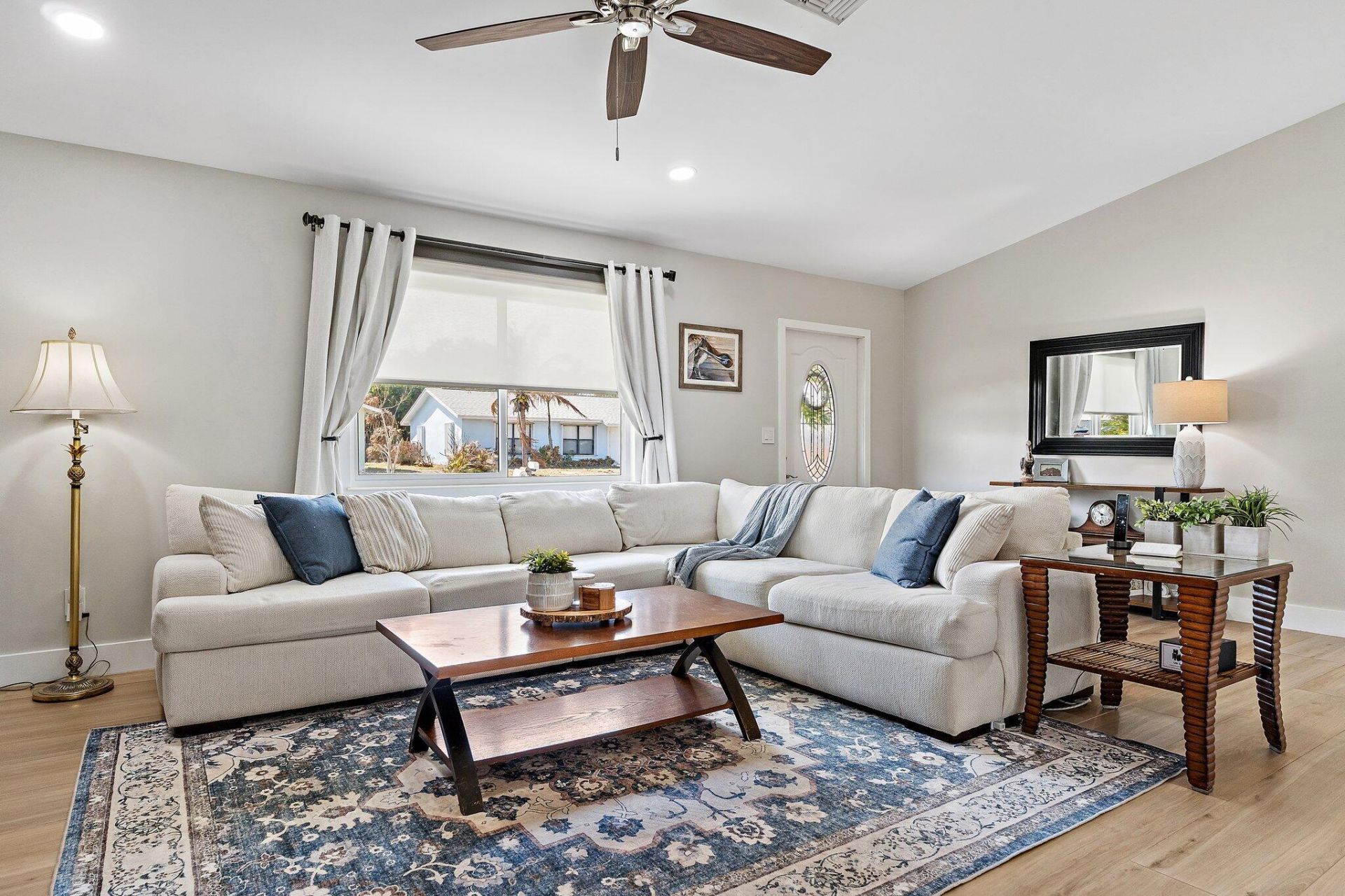 8913 SE Sandridge Avenue, Hobe Sound, FL 33455 Photo