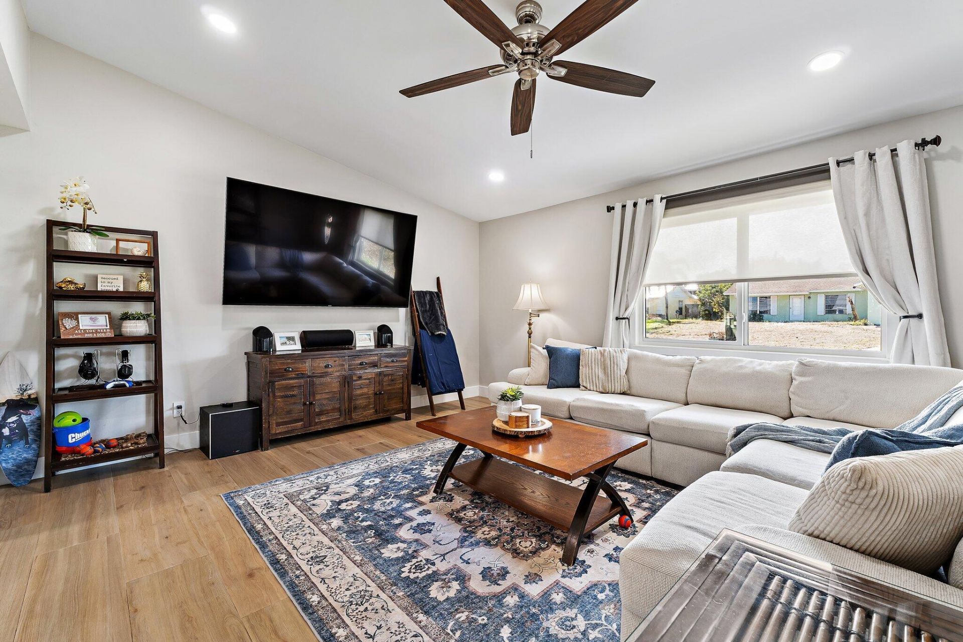 8913 SE Sandridge Avenue, Hobe Sound, FL 33455 Photo