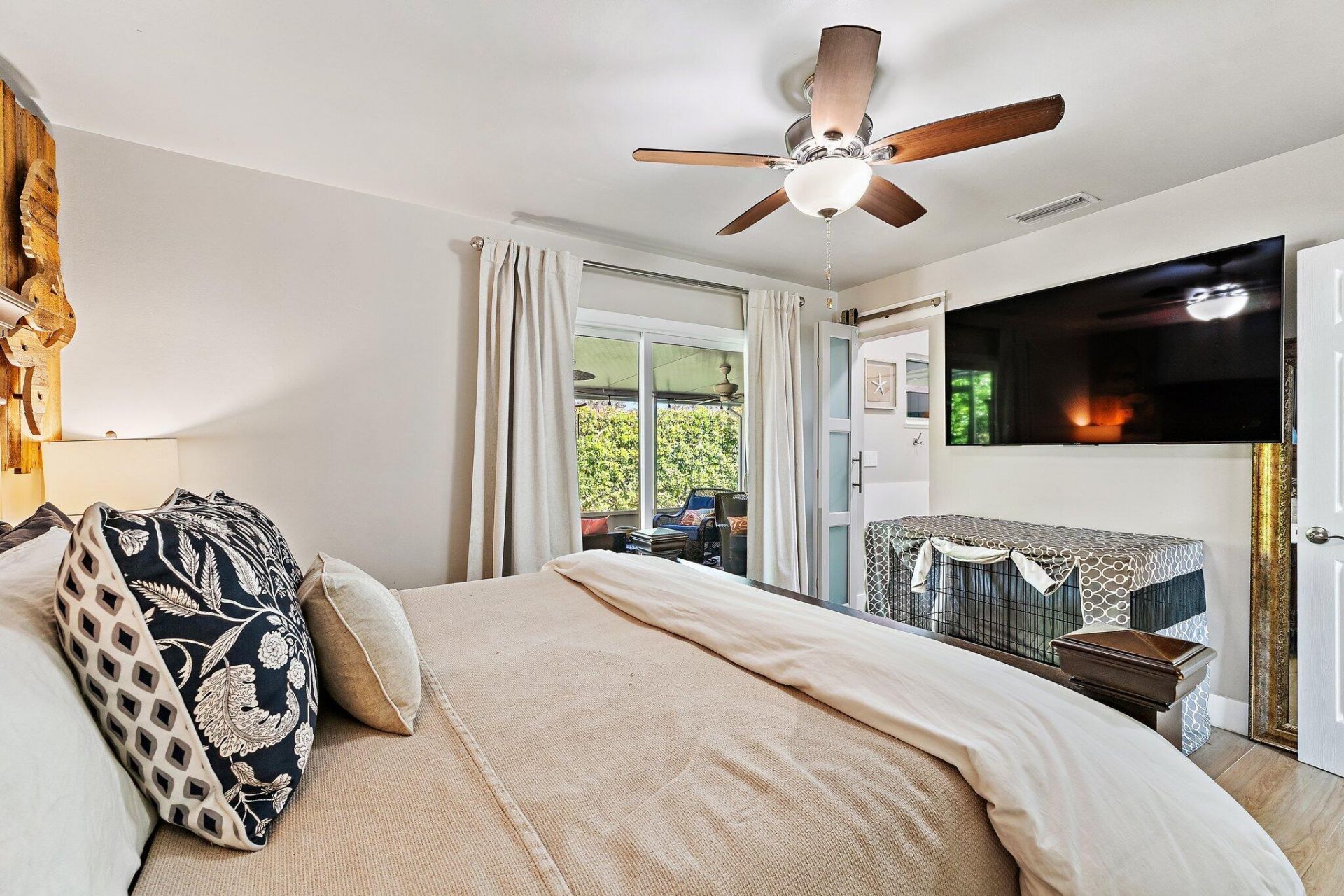 8913 SE Sandridge Avenue, Hobe Sound, FL 33455 Photo