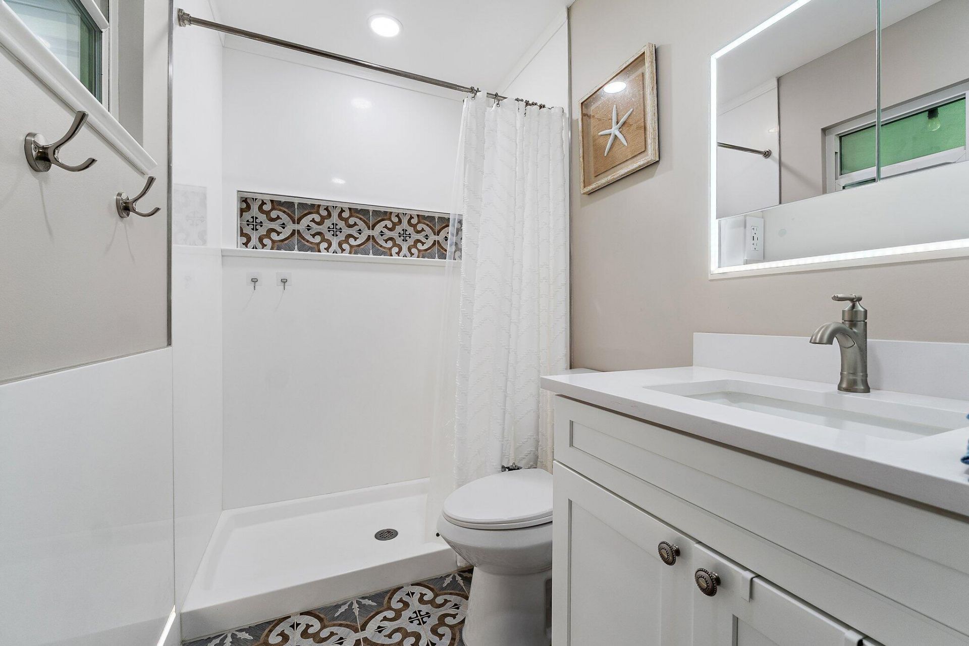 8913 SE Sandridge Avenue, Hobe Sound, FL 33455 Photo