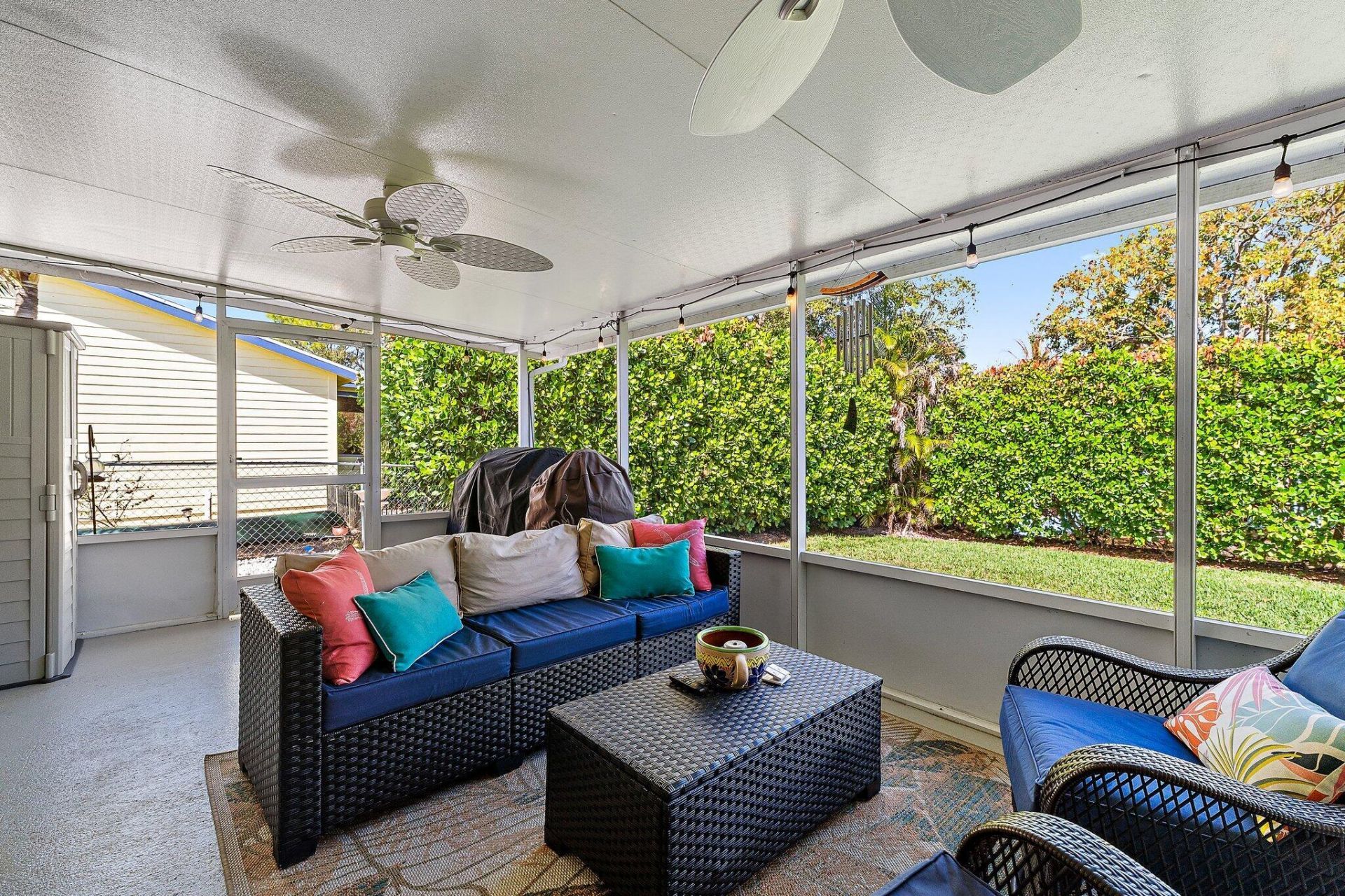 8913 SE Sandridge Avenue, Hobe Sound, FL 33455 Photo