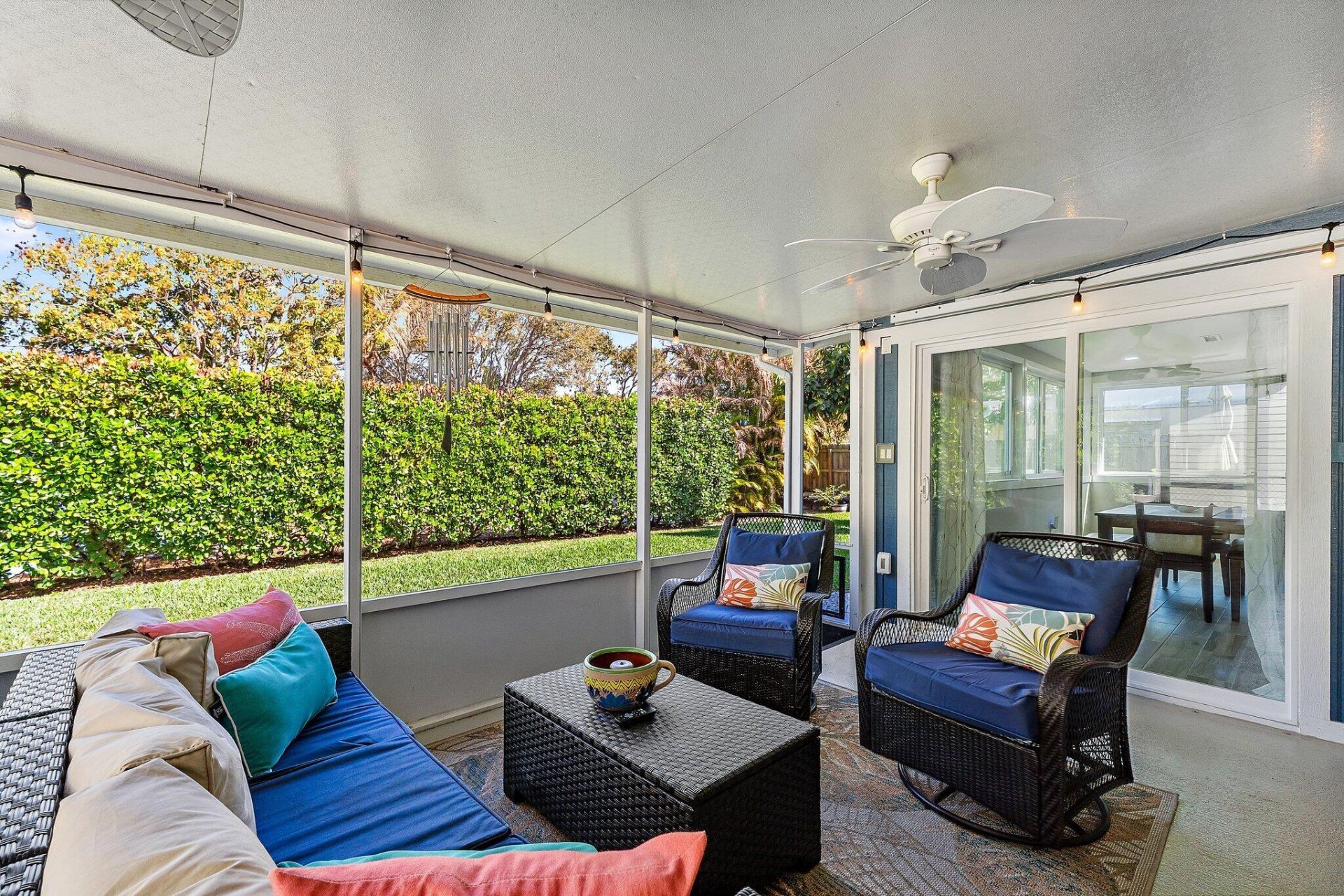 8913 SE Sandridge Avenue, Hobe Sound, FL 33455 Photo