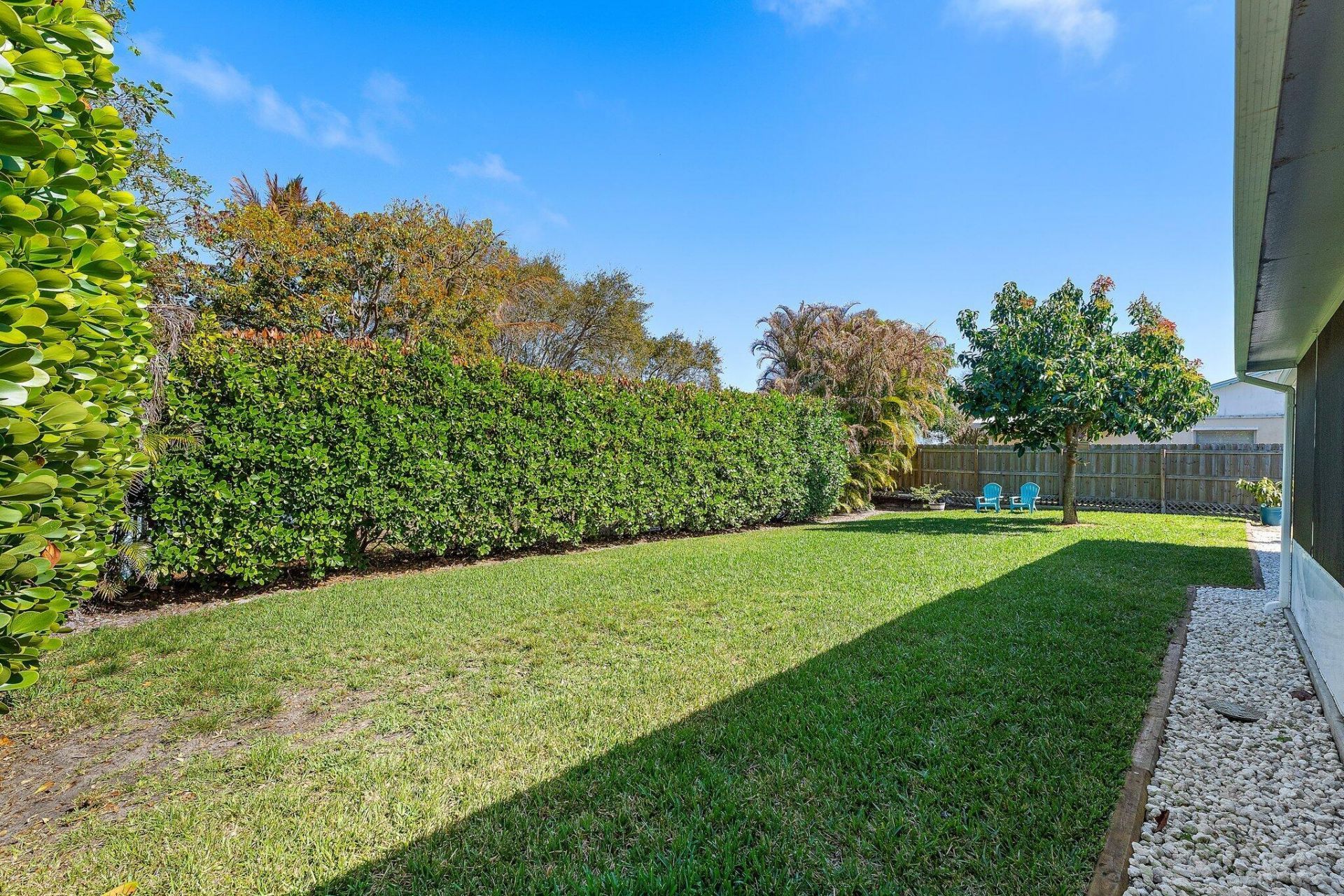 8913 SE Sandridge Avenue, Hobe Sound, FL 33455 Photo