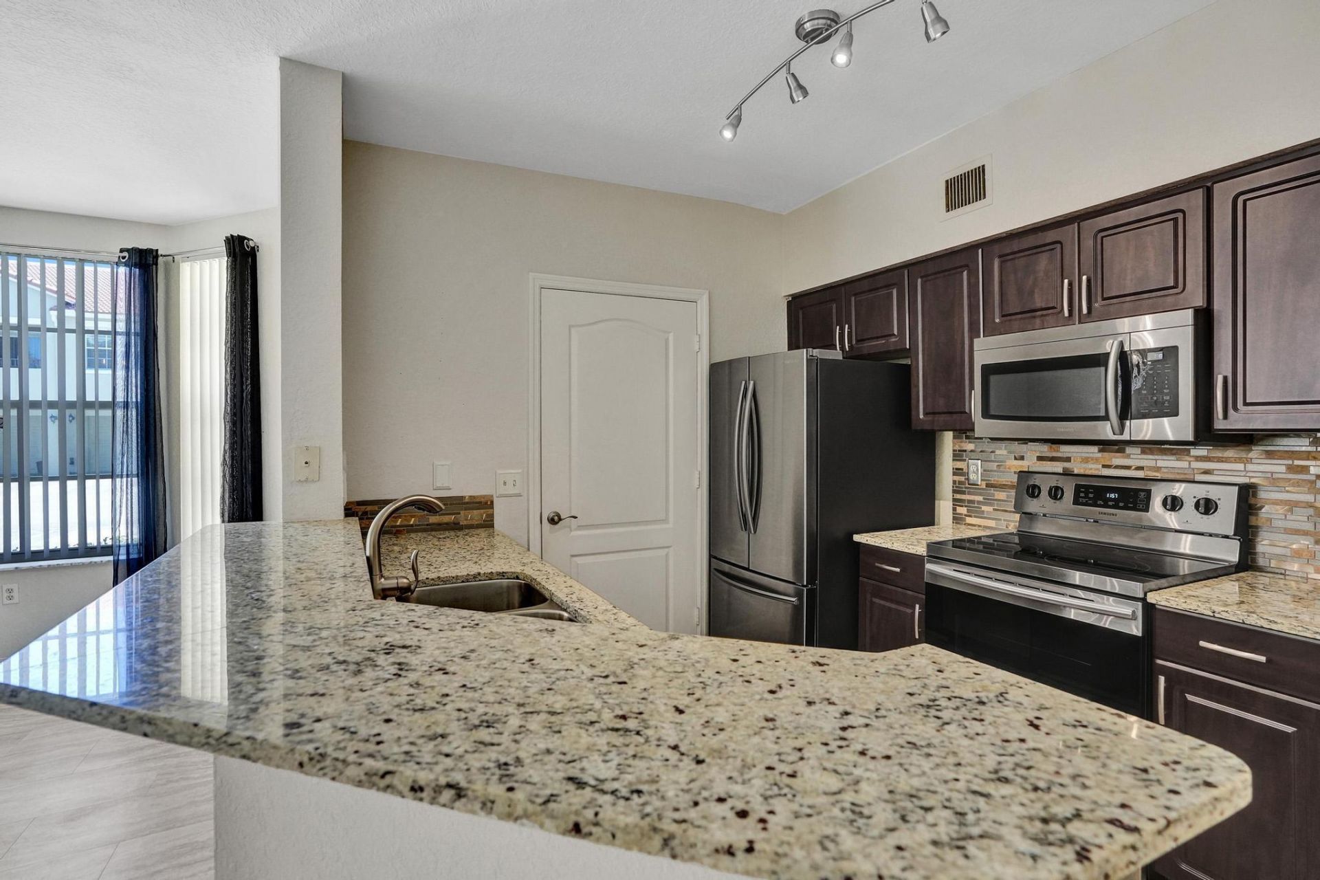 708 Belmont Place, Boynton Beach, FL 33436 Photo