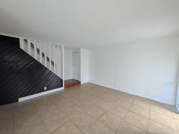 6603 Winfield Boulevard, Unit B-10, Margate, FL 33063