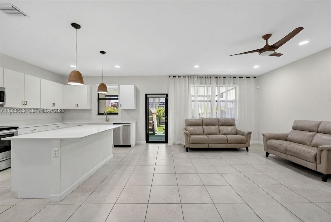 12950 SW 229th Ter, Miami, FL 33170 Photo