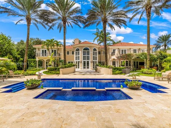 5250 Snapper Creek Rd , Coral Gables, FL 33156