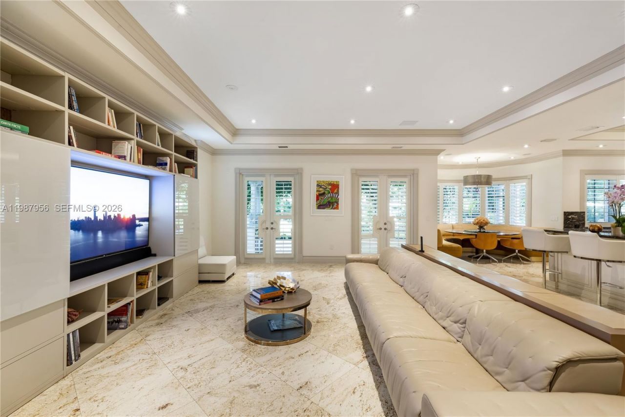 5250 Snapper Creek Rd , Coral Gables, FL 33156 Photo