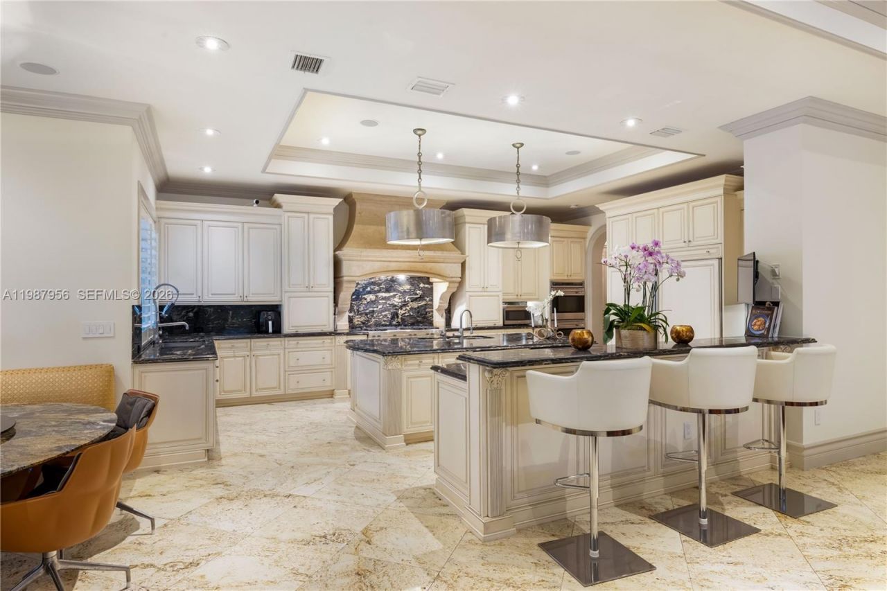 5250 Snapper Creek Rd , Coral Gables, FL 33156 Photo