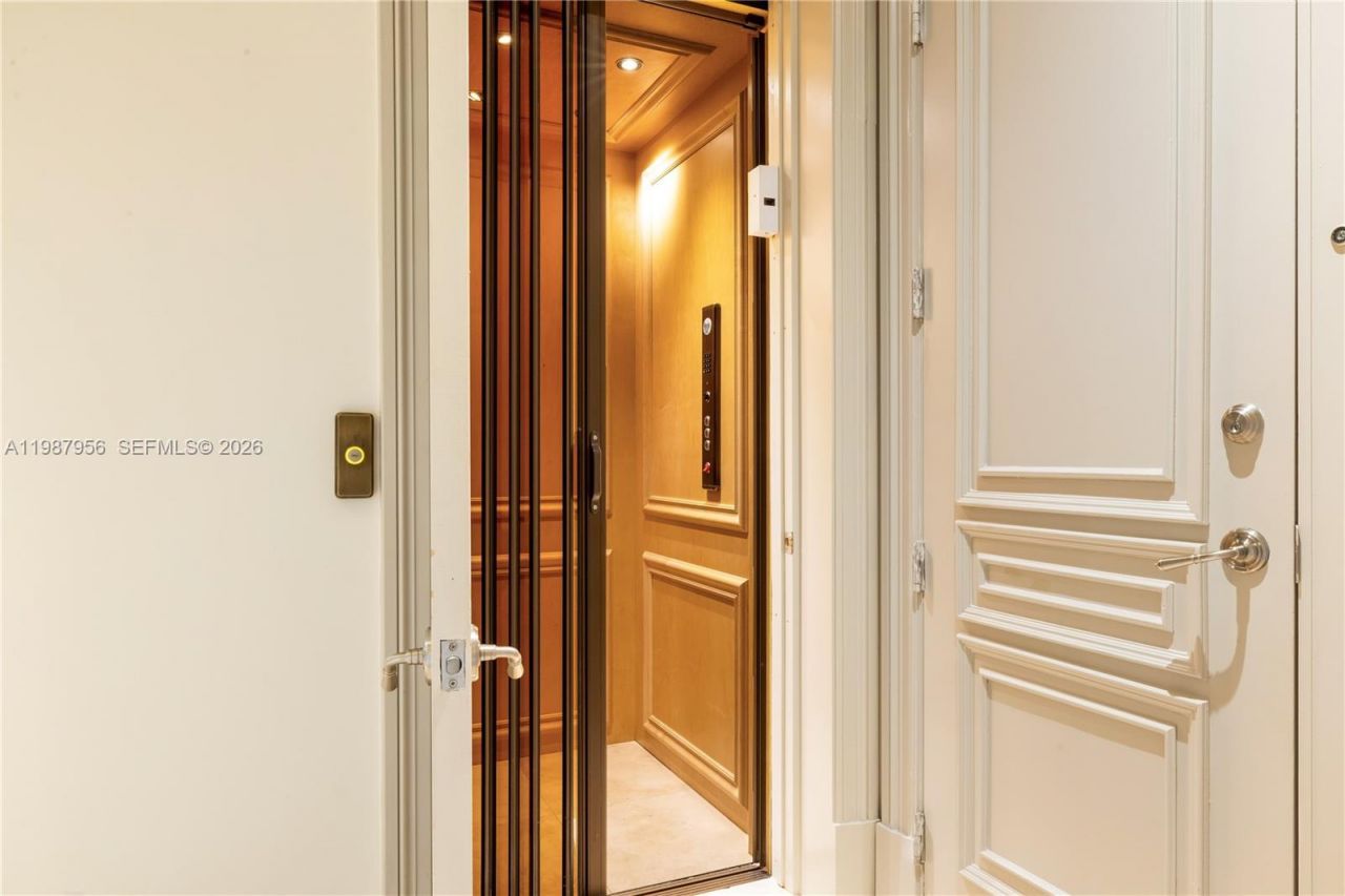 5250 Snapper Creek Rd , Coral Gables, FL 33156 Photo