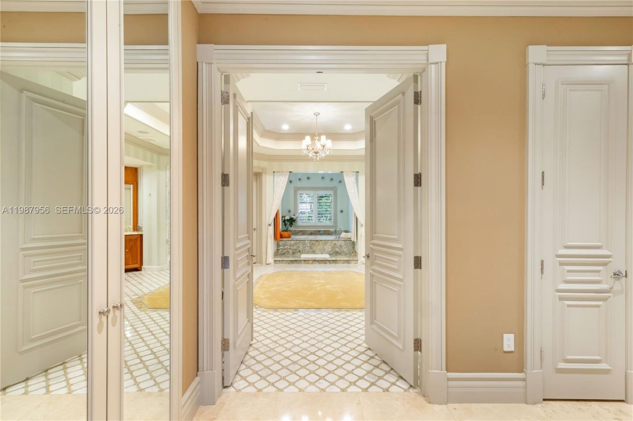 5250 Snapper Creek Rd , Coral Gables, FL 33156 Photo