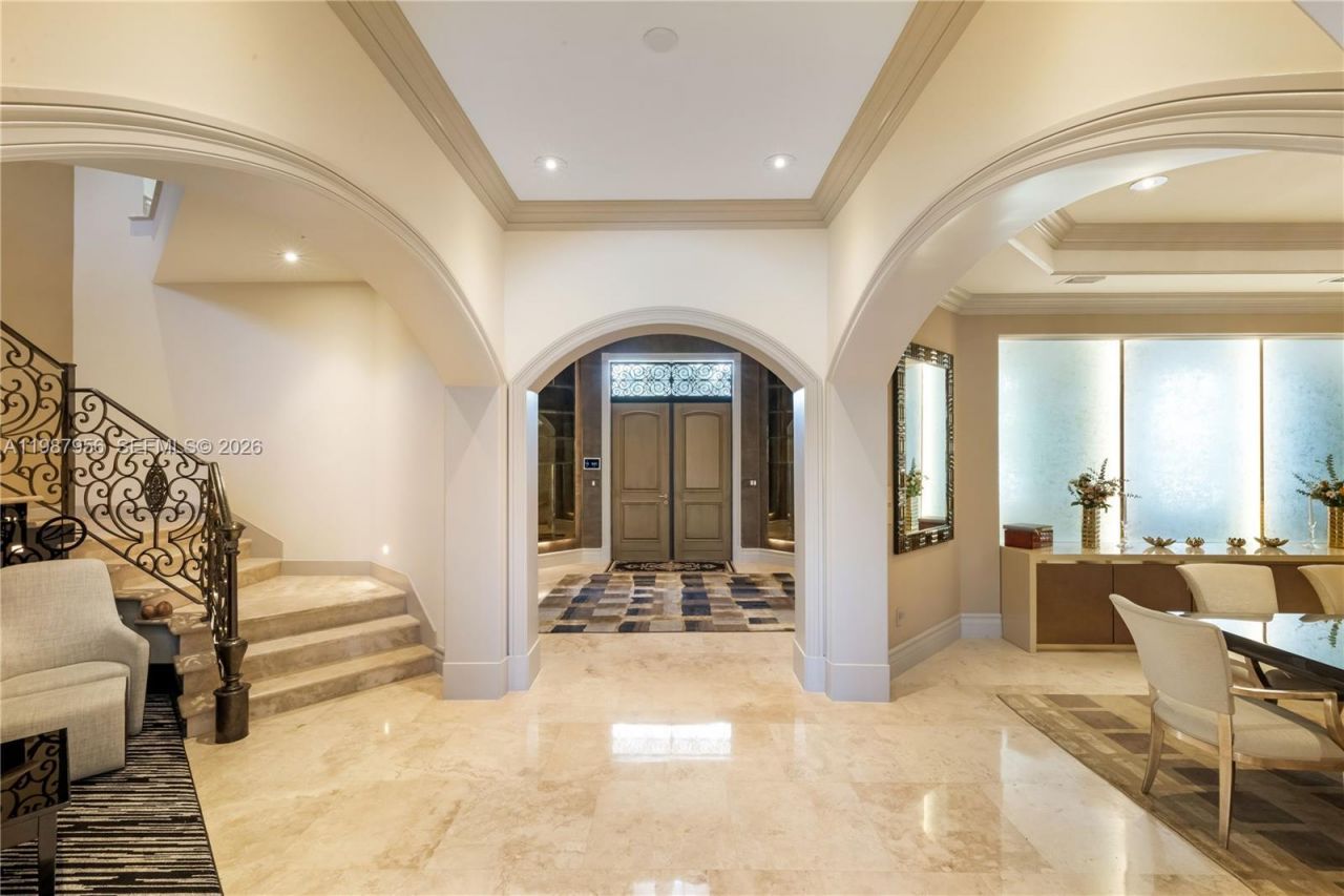 5250 Snapper Creek Rd , Coral Gables, FL 33156 Photo