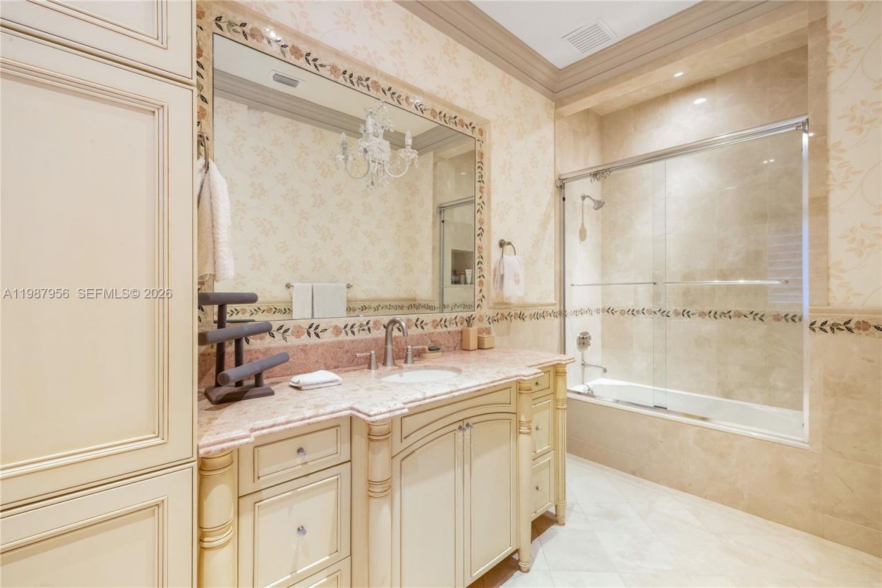 5250 Snapper Creek Rd , Coral Gables, FL 33156 Photo