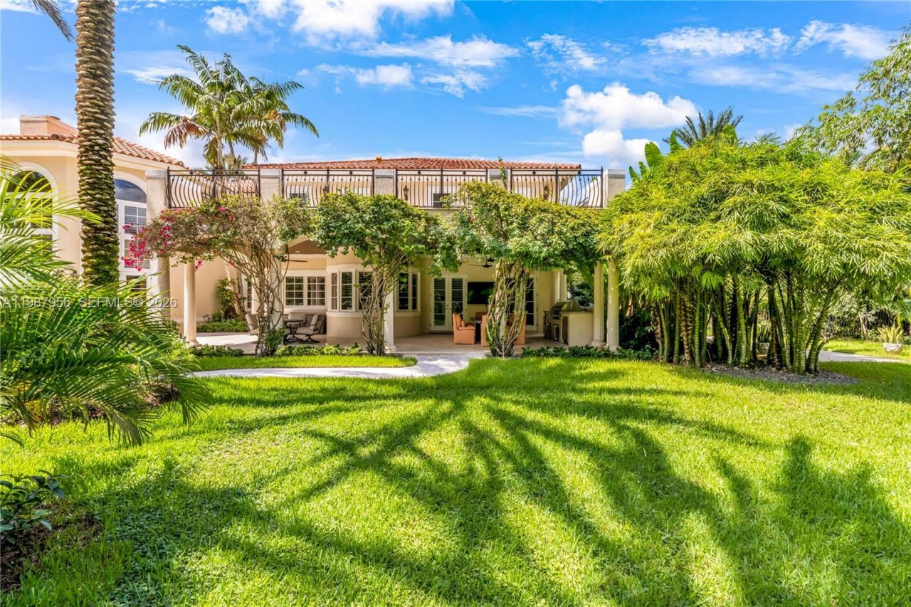 5250 Snapper Creek Rd , Coral Gables, FL 33156 Photo