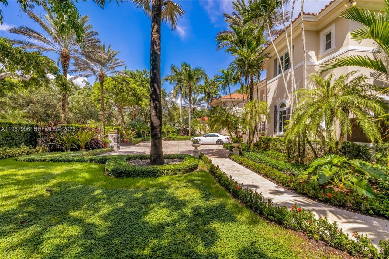 5250 Snapper Creek Rd , Coral Gables, FL 33156 Photo