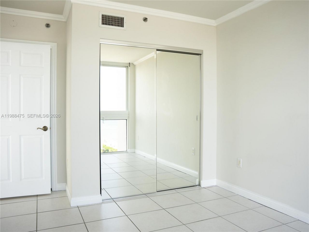 7330 Ocean Ter, Unit 20-C, Miami Beach, FL 33141 Photo