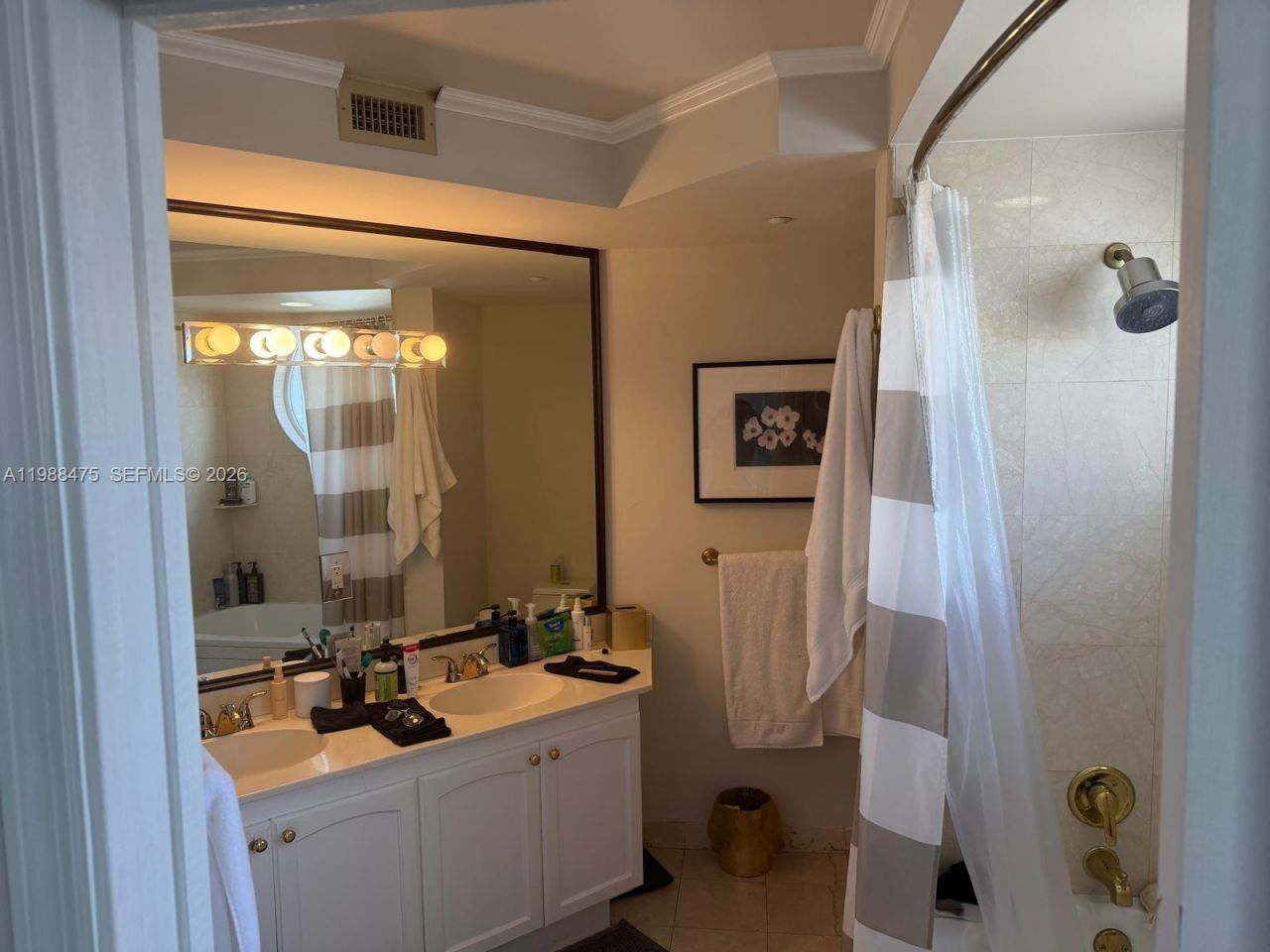 7330 Ocean Ter, Unit 20-C, Miami Beach, FL 33141 Photo