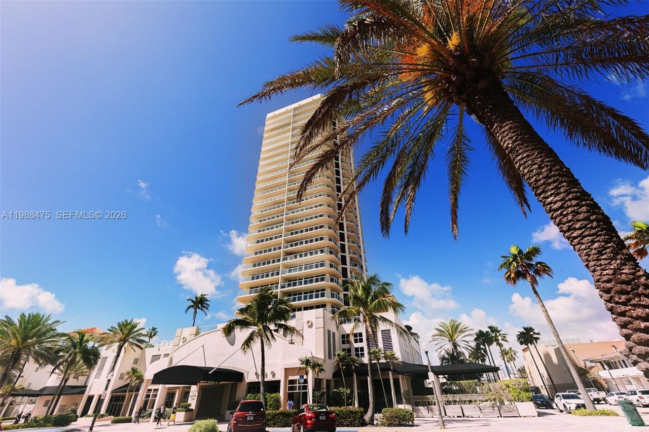7330 Ocean Ter, Unit 20-C, Miami Beach, FL 33141 Photo