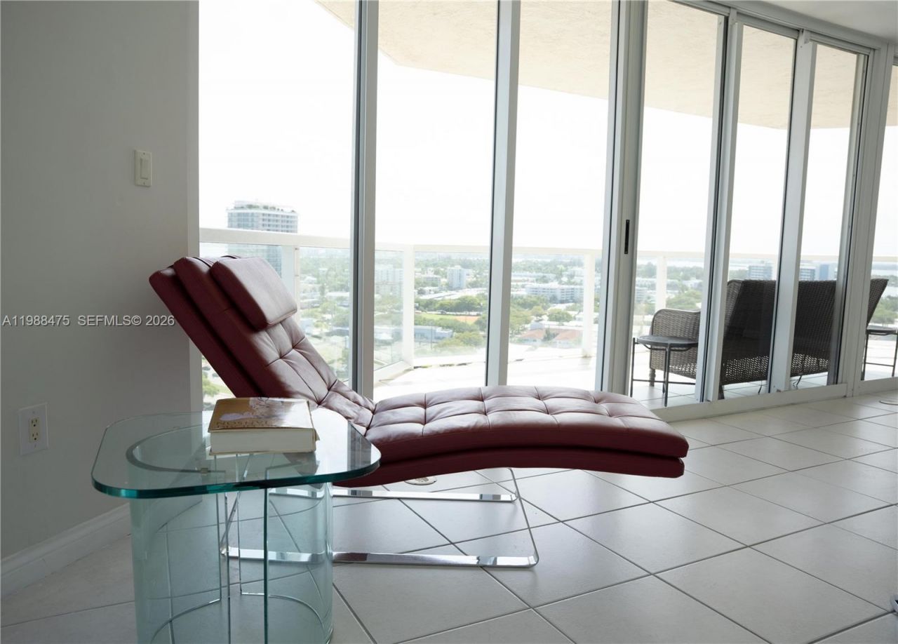 7330 Ocean Ter, Unit 20-C, Miami Beach, FL 33141 Photo