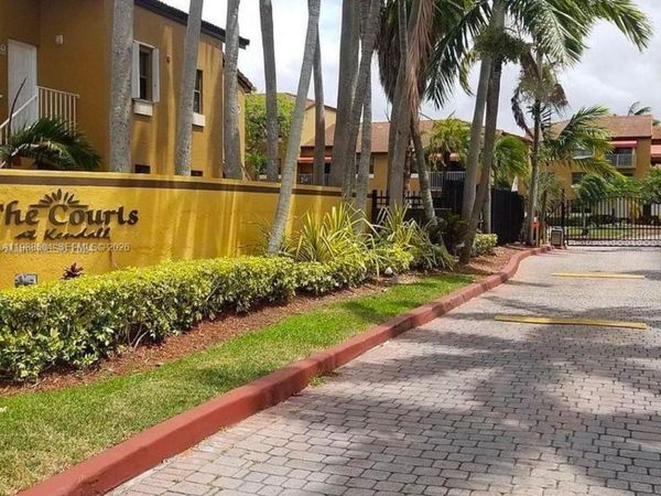 15520 SW 80th St, Unit B-103, Miami, FL 33193