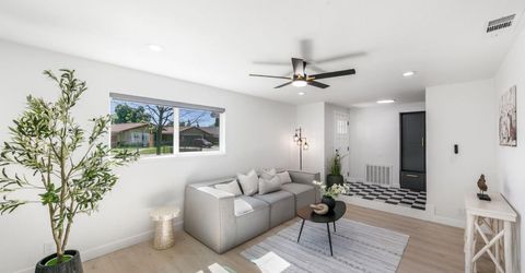 909 Regatta Dr, Sacramento, CA 95833 Photo