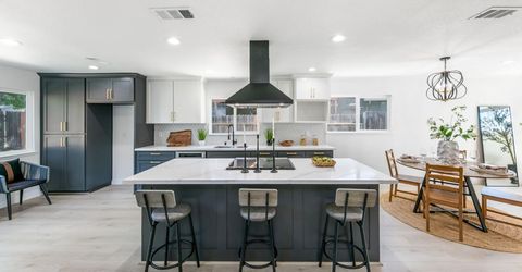 909 Regatta Dr, Sacramento, CA 95833 Photo