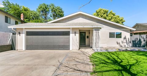 909 Regatta Dr, Sacramento, CA 95833 Photo