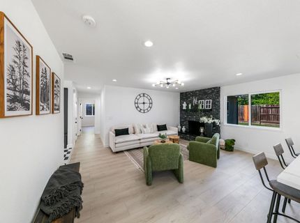 909 Regatta Dr, Sacramento, CA 95833 Photo