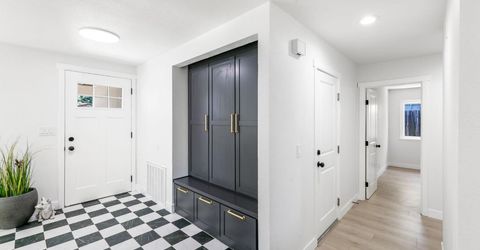 909 Regatta Dr, Sacramento, CA 95833 Photo