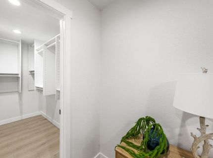 909 Regatta Dr, Sacramento, CA 95833 Photo