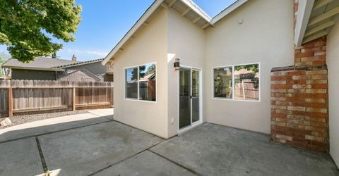 909 Regatta Dr, Sacramento, CA 95833 Photo