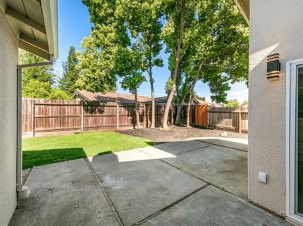 909 Regatta Dr, Sacramento, CA 95833 Photo