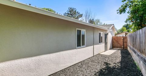 909 Regatta Dr, Sacramento, CA 95833 Photo