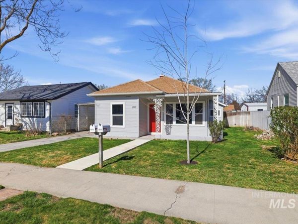 1011 10th Ave South, Nampa, ID 83651