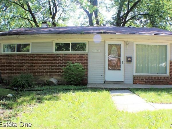 28148 FAIRFAX Street, Southfield, MI 48076