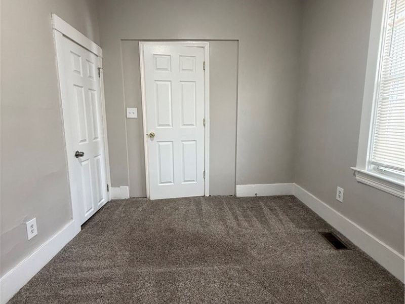 8801 Platten Avenue , Unit DOWN, Cleveland, OH 44102 Photo 11