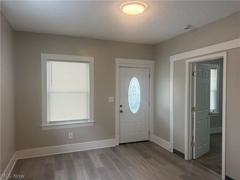 8801 Platten Avenue , Unit DOWN, Cleveland, OH 44102 Photo 2