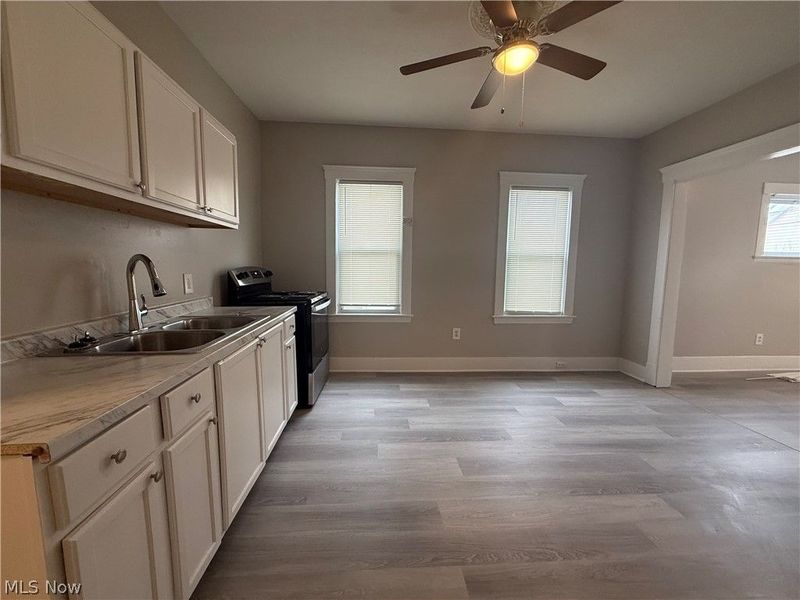 8801 Platten Avenue , Unit DOWN, Cleveland, OH 44102 Photo 4