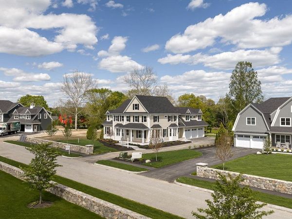 17 Wyndemere Lane, Natick, MA 01760