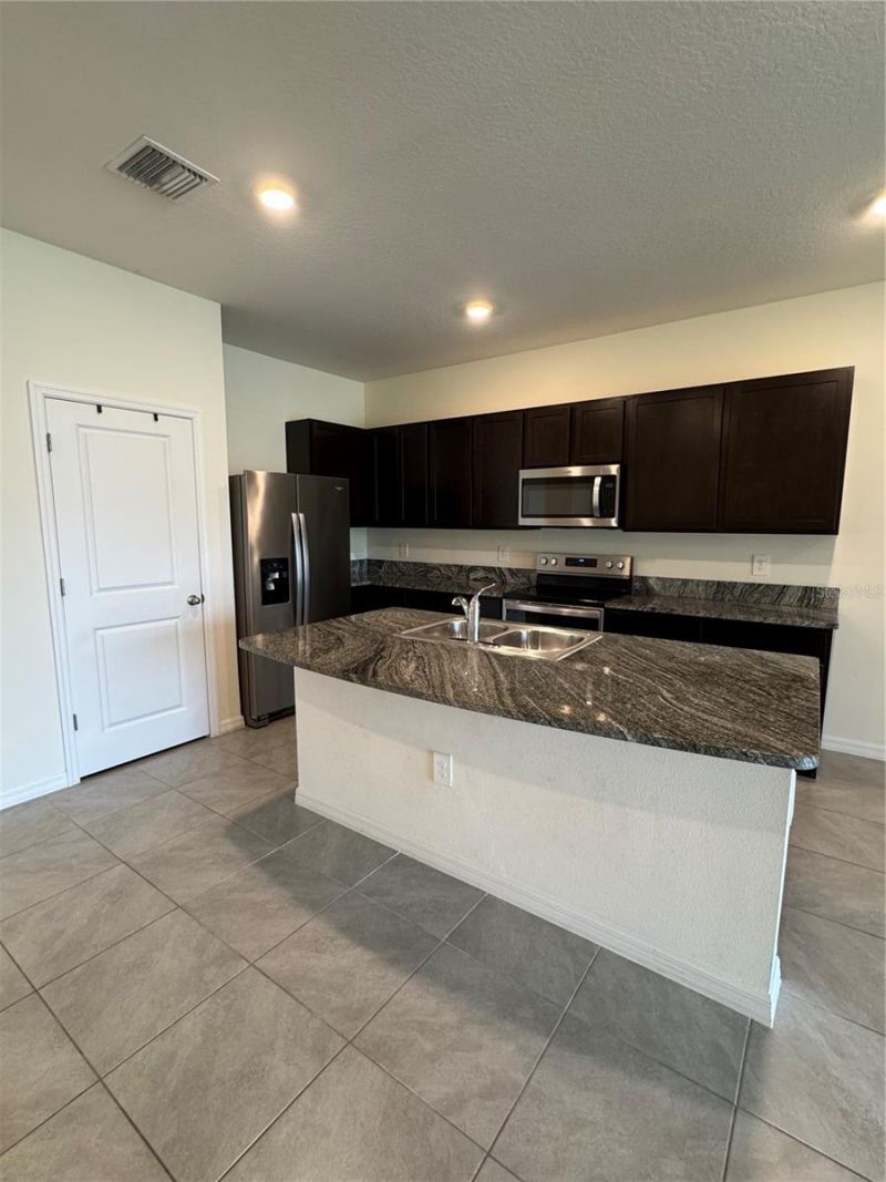 8809 Milestone Drive, Sarasota, FL 34238 Photo