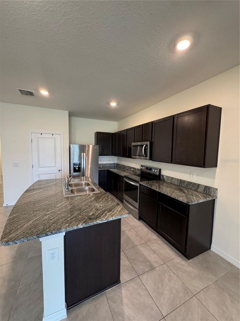 8809 Milestone Drive, Sarasota, FL 34238 Photo