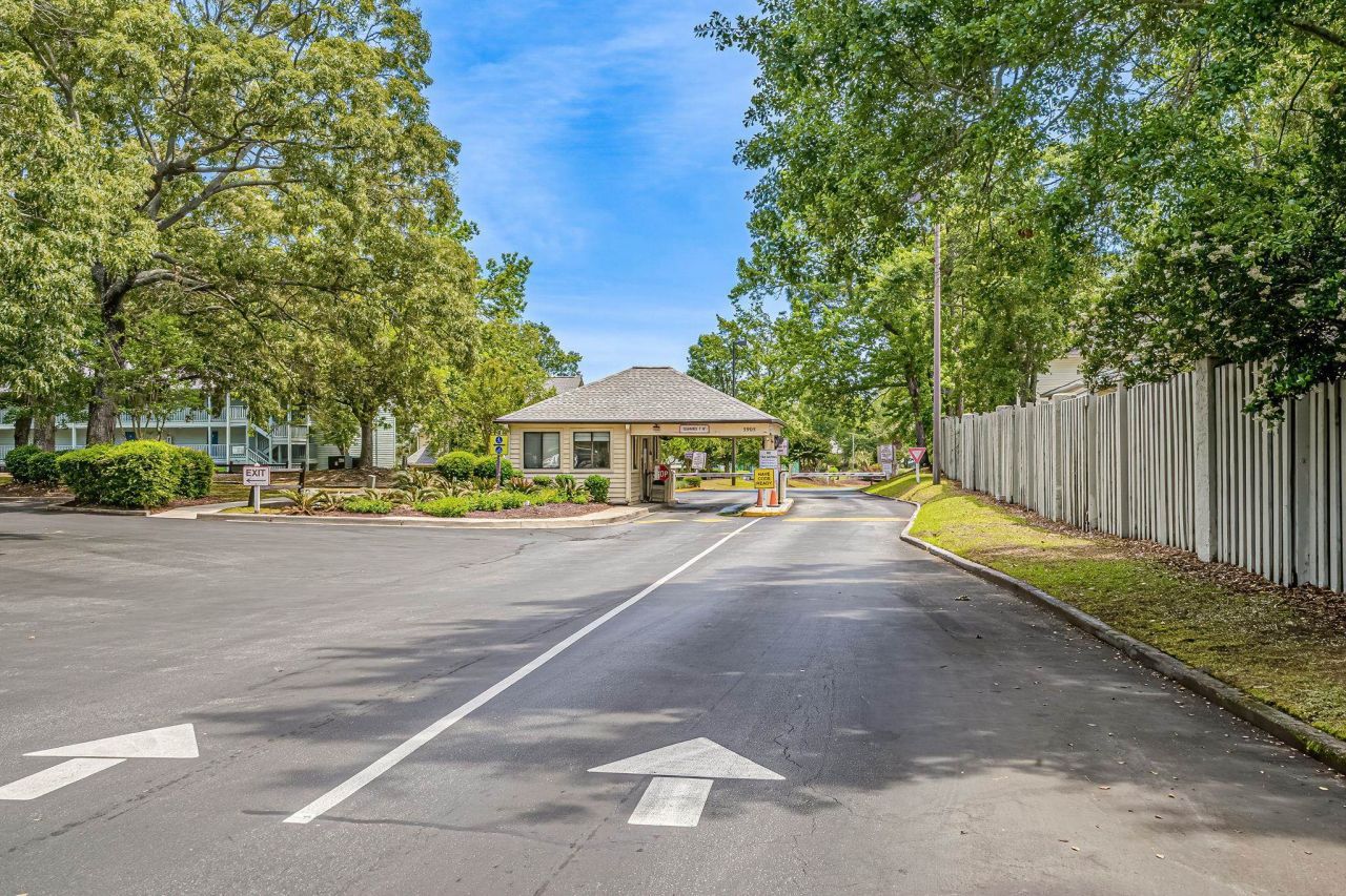 5905 S Kings Hwy.  Photo 40