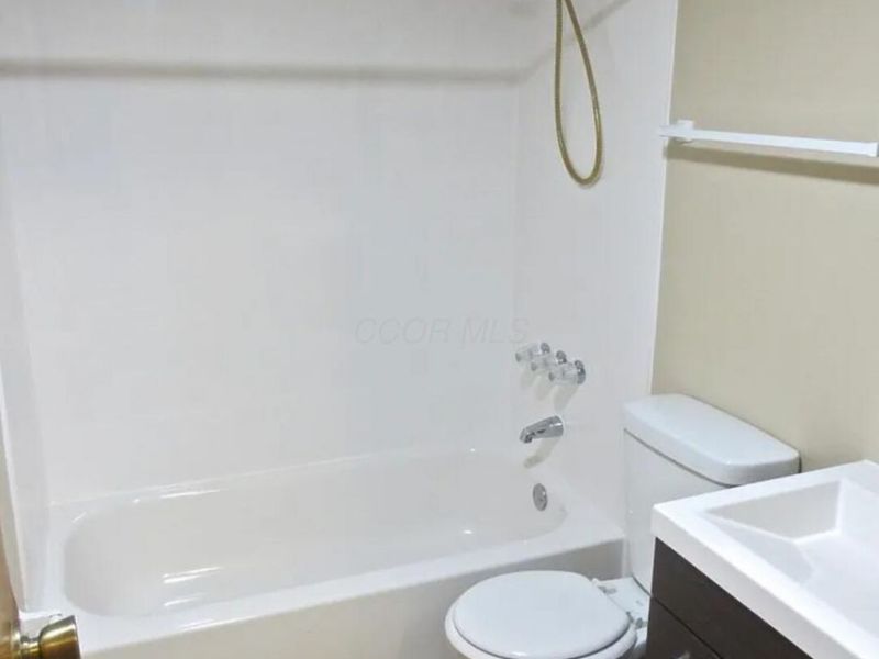 6304 Cherylbrook Lane, Dublin, OH 43017 Photo 10