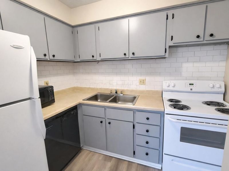 6304-6310 Cherylbrook Lane, Dublin, OH 43017 Photo 5