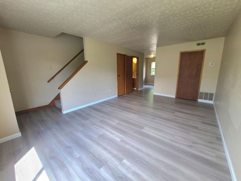 6304 Cherylbrook Lane, Dublin, OH 43017 Photo 8