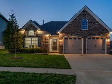 204 Blackthorn Drive, Nicholasville, KY 40356