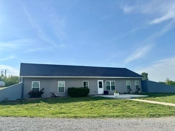 13271 23rd Street, Perry, KS 66073